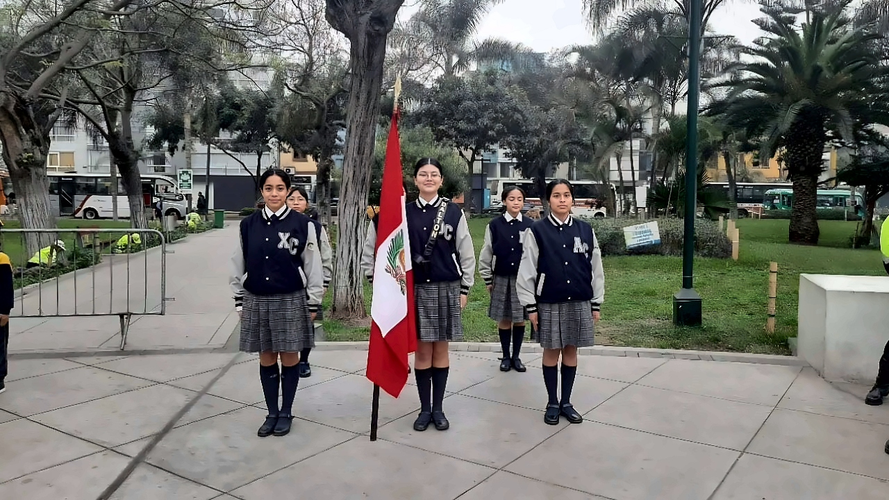 Escolta de Mujeres Plaza Pedro Ruiz Gallo